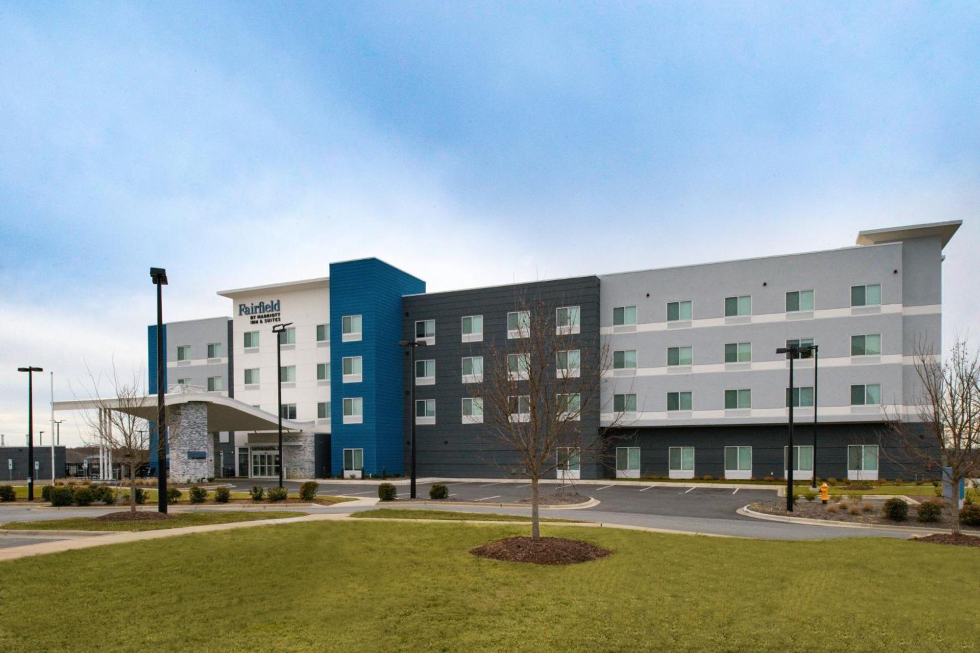 Fairfield Inn & Suites By Marriott Charlotte University Research Park Ngoại thất bức ảnh